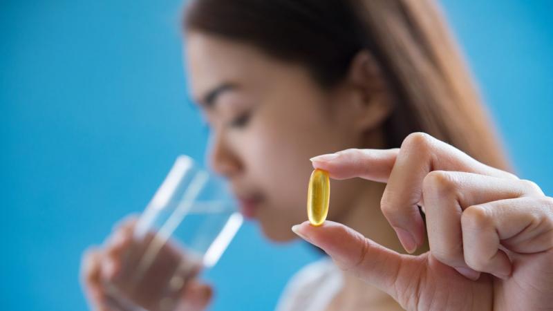 **Van olyan, hogy túl sok?** - A vitaminok világában a mennyiség elengedhetetlen kérdés. Mennyire érdemes figyelnünk a vitaminbevitelünkre? A gyógyszerész szakértőnk eloszlatja a tévhiteket és segít megérteni, mi az optimális mennyiség, amit érdemes fogya