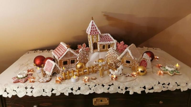 Pásztón izgalmas mézeskalács-készítő pályázatot hirdetnek! Ha szereted a sütést és a kreatív alkotást, most itt a lehetőség, hogy megmutasd tehetségedet. Készítsd el saját, egyedi mézeskalács művedet, és vegyél részt a versenyben, ahol a legjobbak értékes