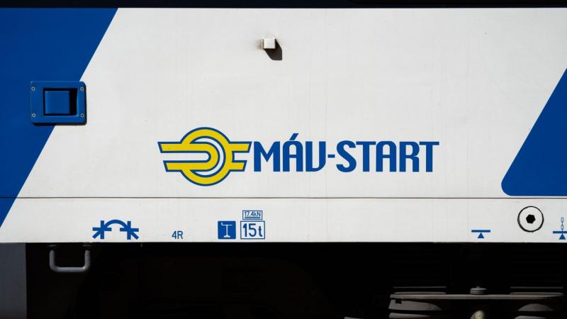 A vihar következtében Kecskemét környékén megállt a vonatforgalom, ezért pótlóbuszok álltak szolgálatba, hogy segítsenek az utasoknak az utazásban.