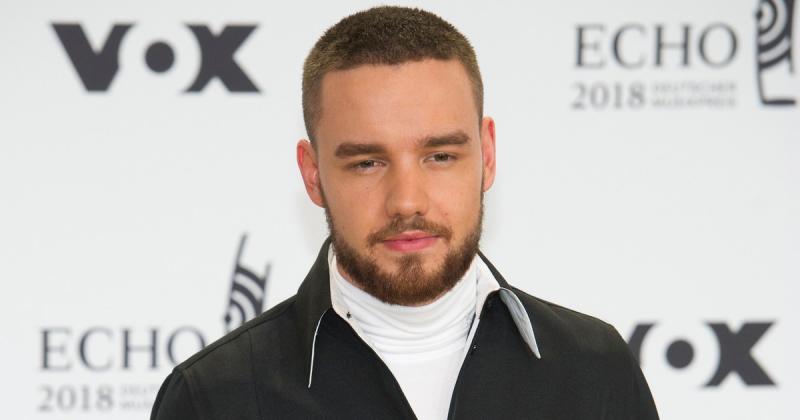 Liam Payne megpróbált kiszabadulni a szobájából, de váratlanul leesett.