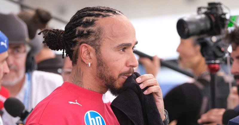 Lewis Hamilton éppen a Forma-1-es karrierje eddigi legnehezebb szezonja felé halad.