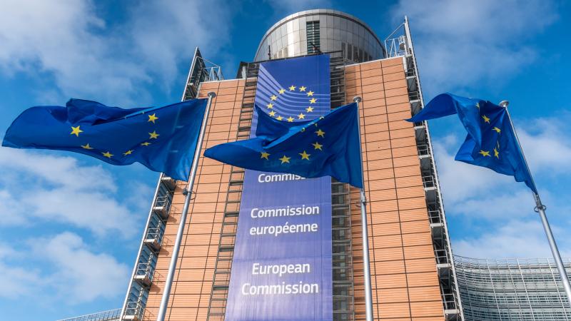 Vészhelyzet Brüsszel szívében: Peking egyetlen lépéssel térdre kényszerítheti az Európai Uniót.