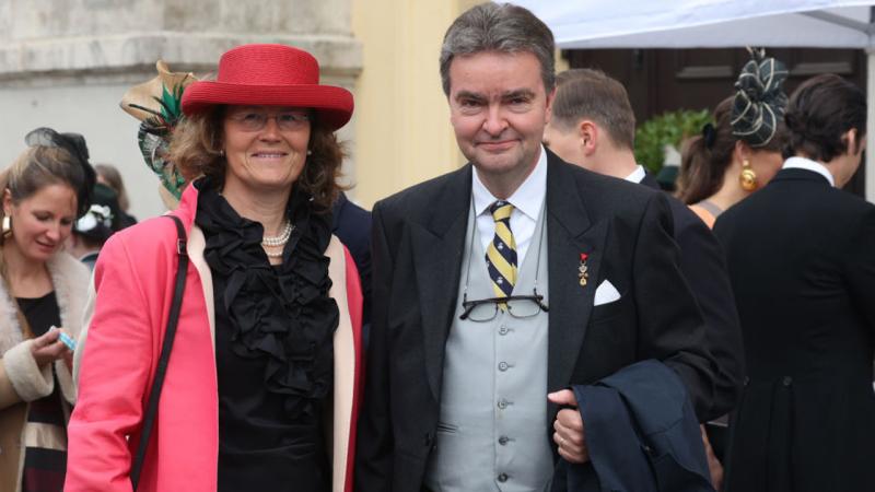 Habsburg György hosszú idő óta külön utakon jár feleségétől, és most fény derült a hátterében álló okokra.