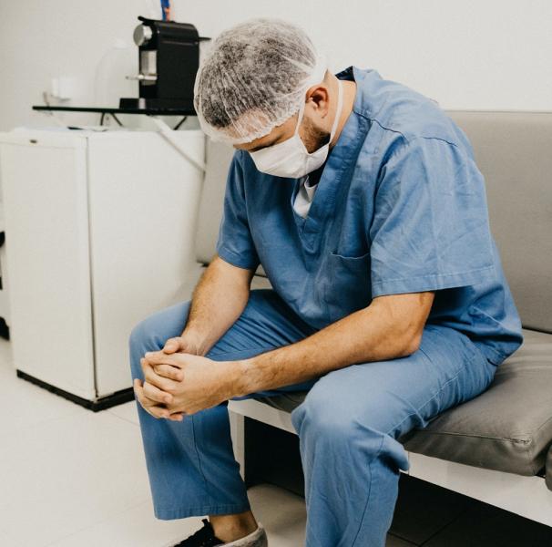 Panaszfalat hoznak létre az egészségügyi szakemberek számára.