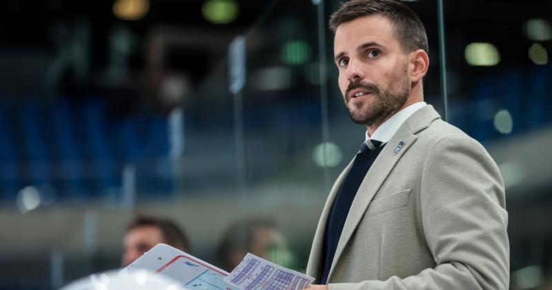 A türelem határai elérkeztek, így a Fehérvár vezetősége úgy döntött, hogy megválik edzőjétől.