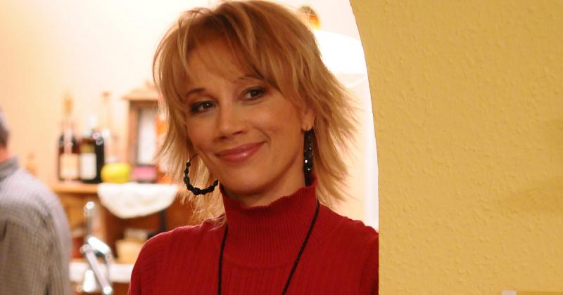 Xantus Barbara, a Família Kft. lenyűgöző ikonja, 58 éves korában új irányt vett életében, és irodai munkára váltott.