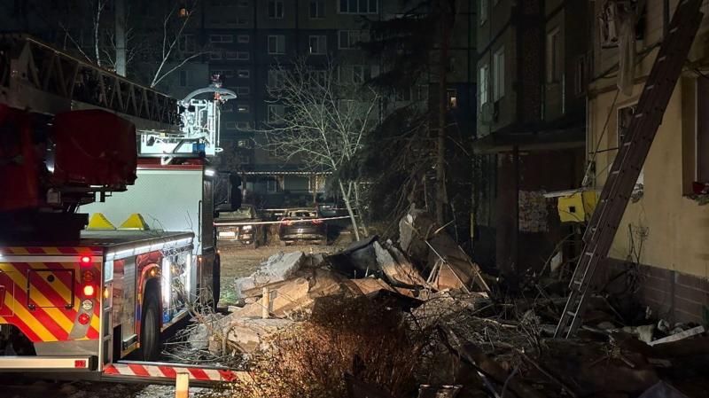 Kijevet súlyosan érintette egy több mint 12 órás rendkívüli áramszünet, amely az egyik legintenzívebb orosz légitámadást követően következett be.