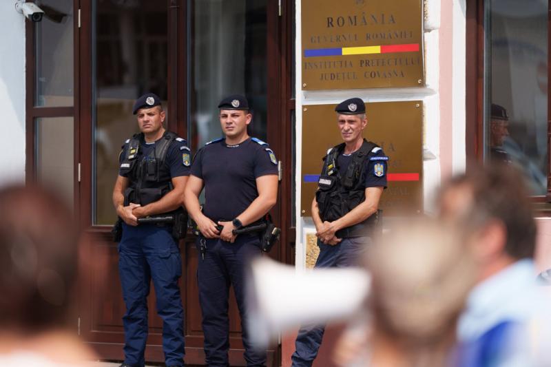 Csendőrségi reform: a belügyminiszter döntése értelmében a korábbi épületek őrzésére kijelölt rendfenntartók mostantól járőrözni fognak | Krónika